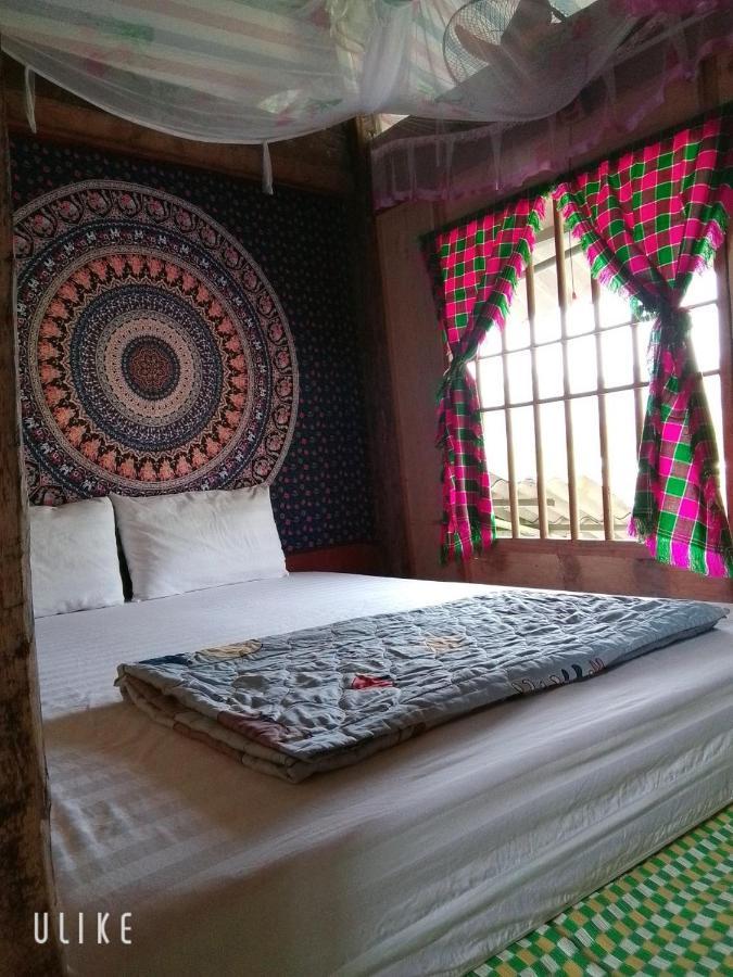 Du Gia Van Chung Homestay Làng Cac Exterior foto